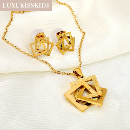 Trendy Jewelry Set Stainless Steel Silver/Gold Color Woman/Men Wholesale Heart Pendant Necklace Earings Bridal Sets