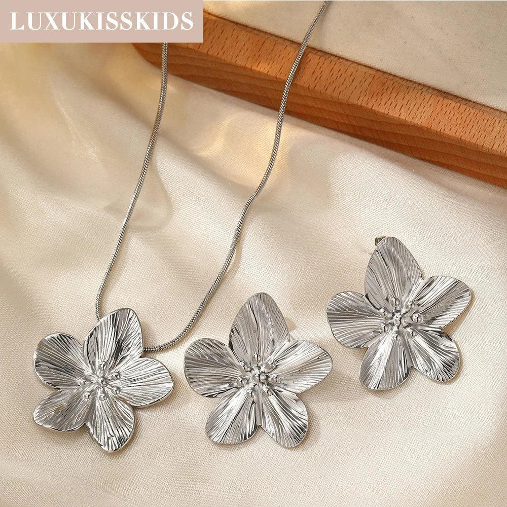 2PC Women's Fashion Trendy Stainless Steel Flower Earrings Necklace Set Gold-Plated Jewellry Party Dressing Gifts