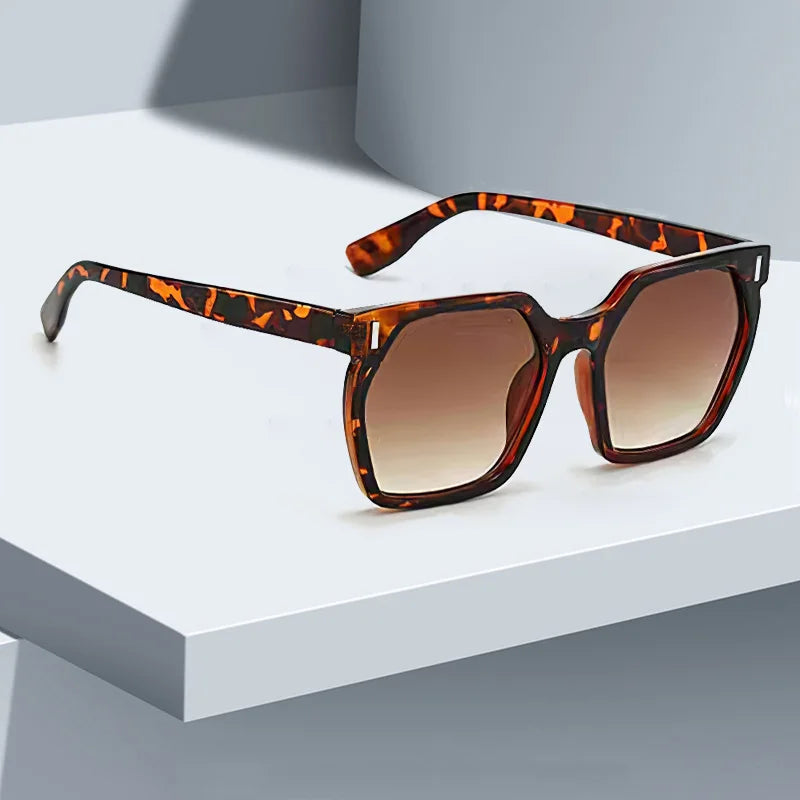 New In Sunglasses for Women Elegant Fashionable Women Glasses with Unique Spotted Frames Carefully Selected As Gifts